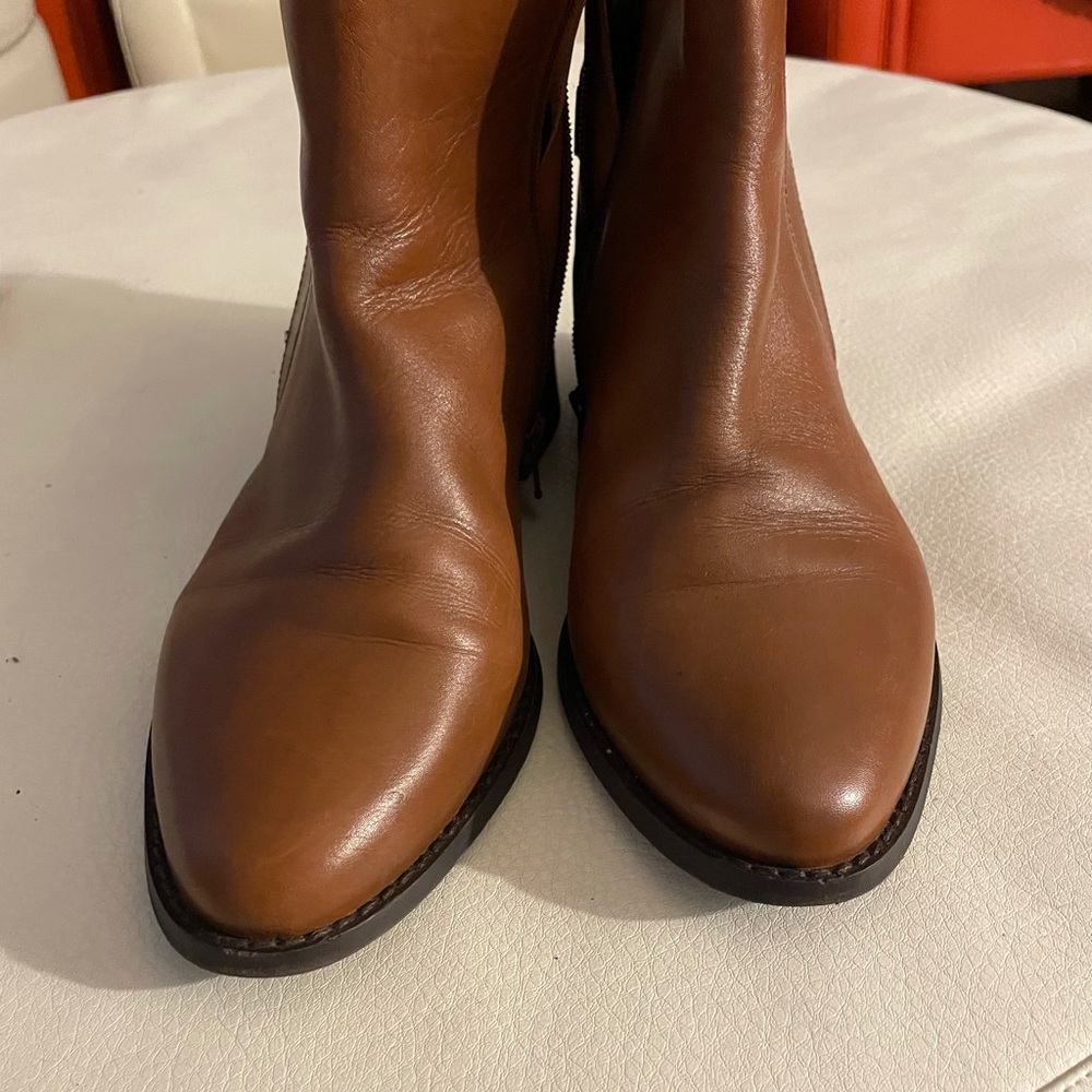 Sole Diva ladies ankle boots in cognac color , size 9